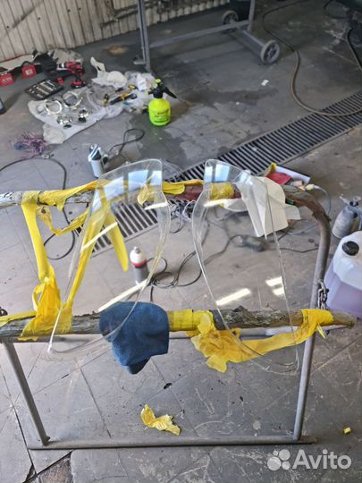 Стекло фары Mazda 3 bk