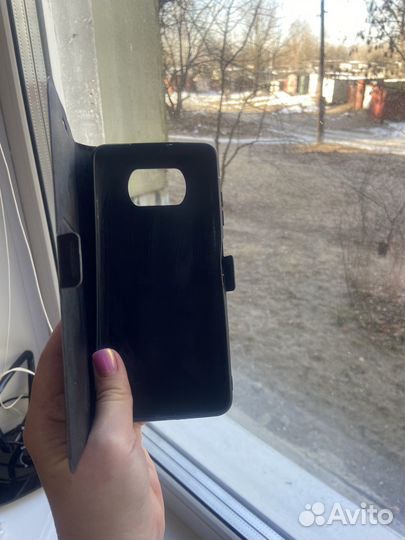 Чехол на телефон