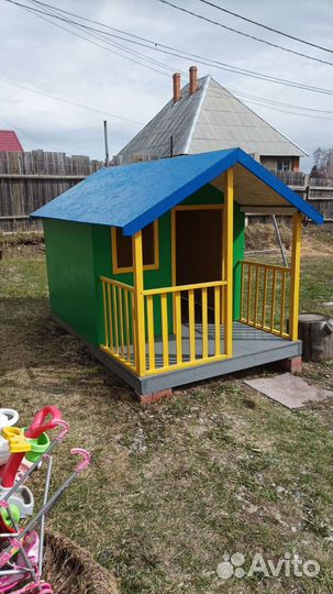 Детский игровой домик из дерева