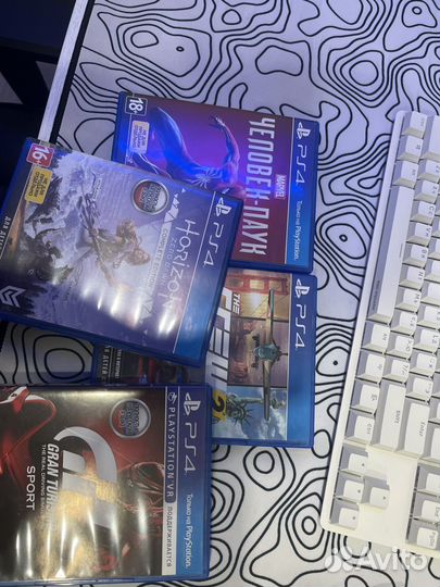 Sony PS4 slim 1tb