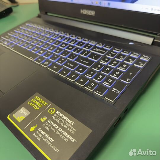 Игровой ноутбук Hasee 1650 i5 16/512