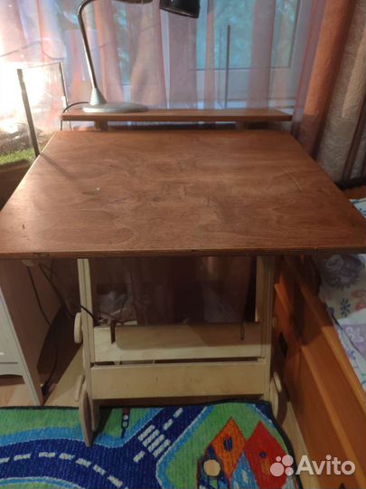 Растущий стол парта