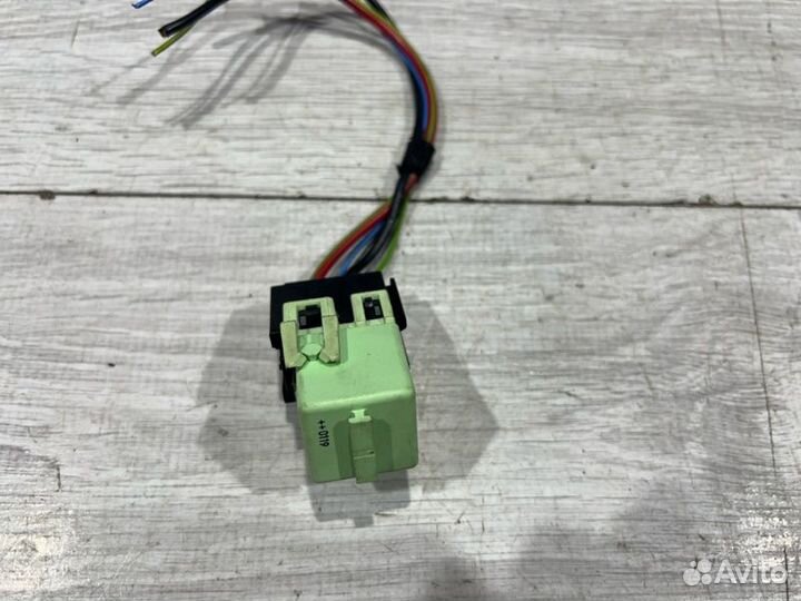 Реле Bmw 525I E39 M54B25 10/2001