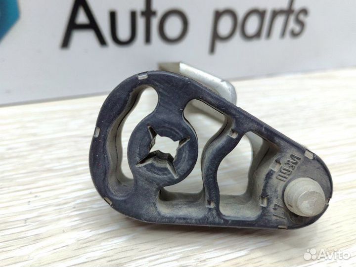 Резиновый подвес системы выхлопа Bmw X5 E70 N62B48