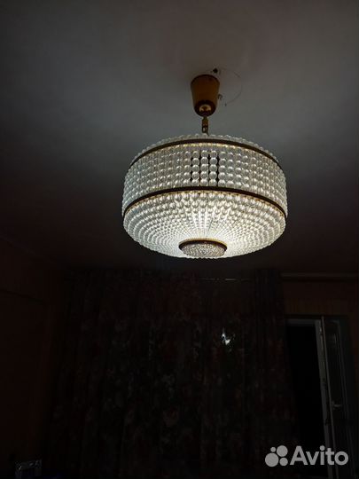 Люстра хрустальная потолочная