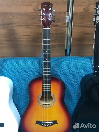 Гитара новая