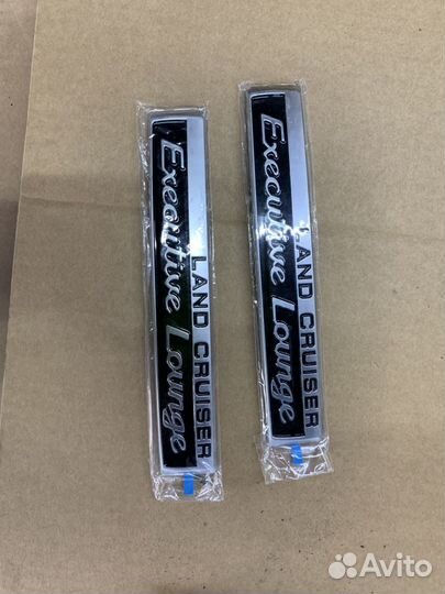 Шильдики executive lounge надпись эмблема