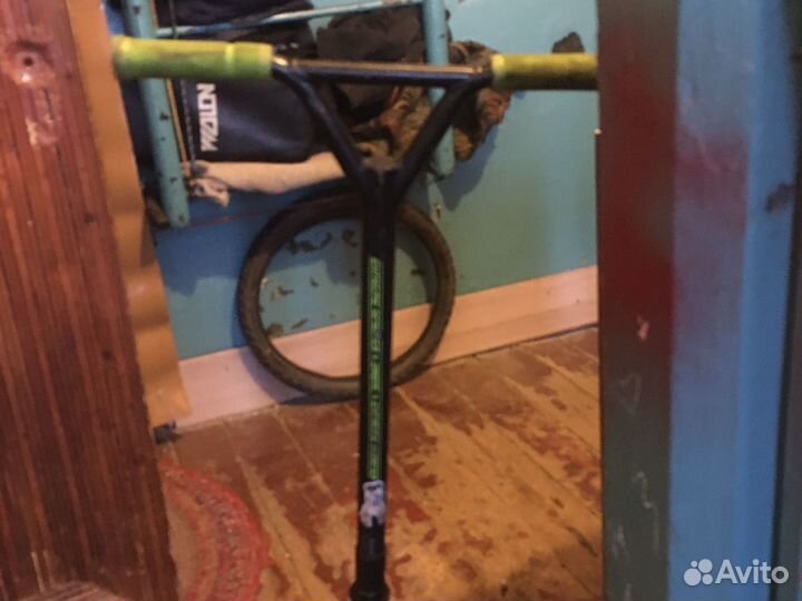 Трюковой самокат