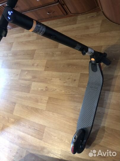 Электросварках Ninebot KickScooter ES1