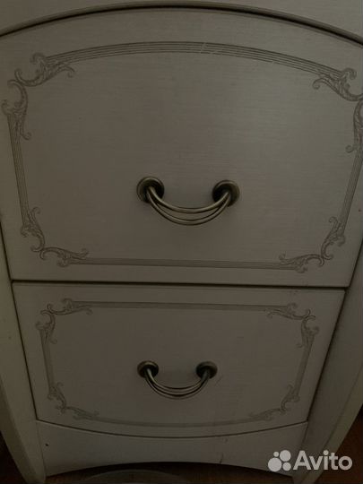 Угловой стол