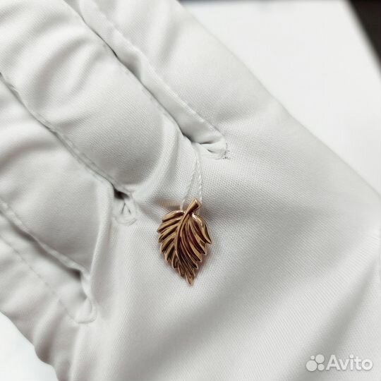 Золотая подвеска