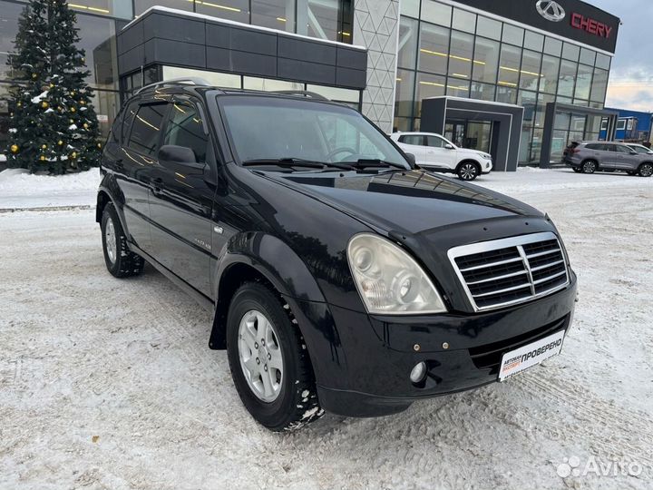 SsangYong Rexton 2.7 МТ, 2010, 197 140 км