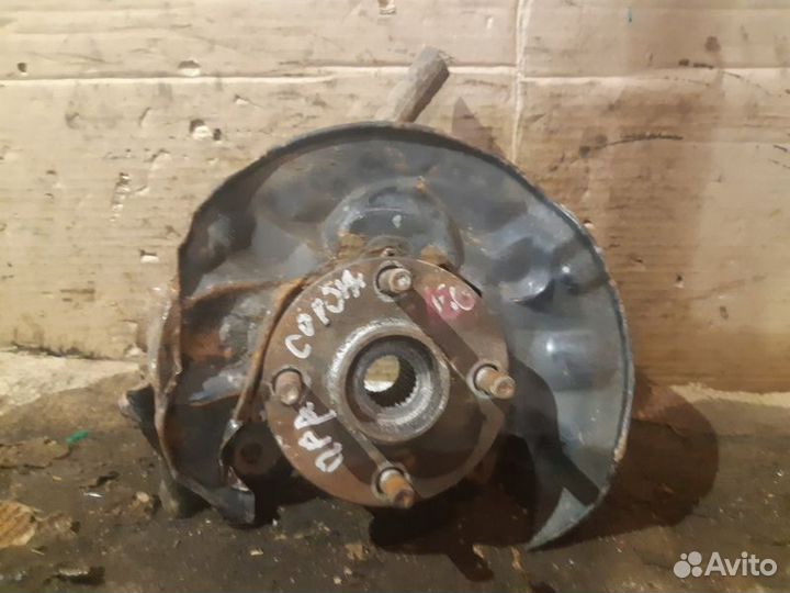 Кулак поворотный передний правый Toyota Corolla