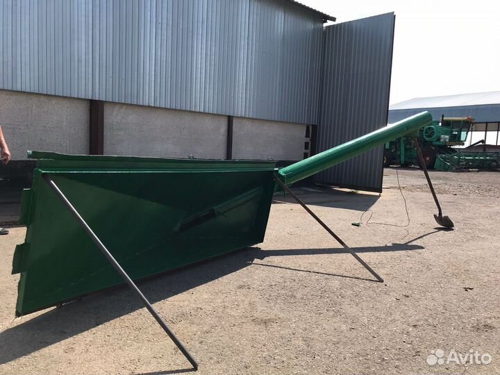 Загрузчик сеялок ЗУС С, 2012