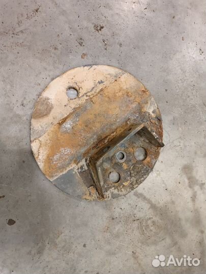 Кронштейн пневморессоры Man Tgx