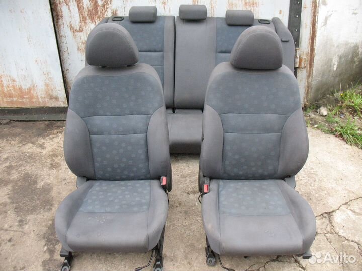 Комплект сидений Nissan Primera P12