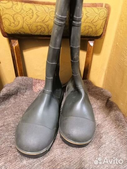 Сапоги резиновые новые 43 и 44
