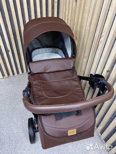 Коляска для детей с ррждения и до трех лет