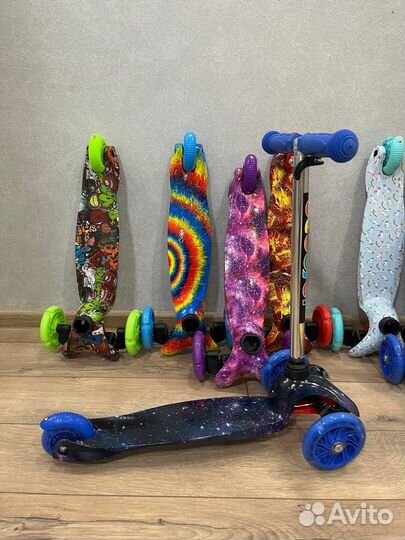 Самокат детский с принтом