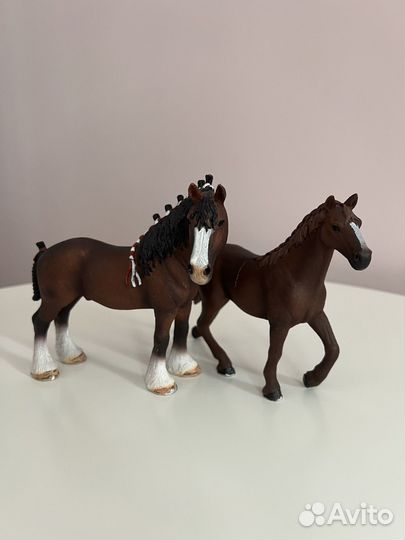 Фигурки лошадей schleich, 2 шт