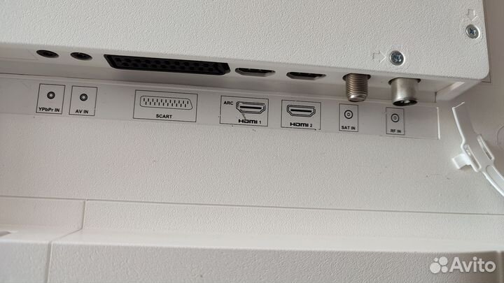 Телевизор Sharp LC-24CHF4012EW