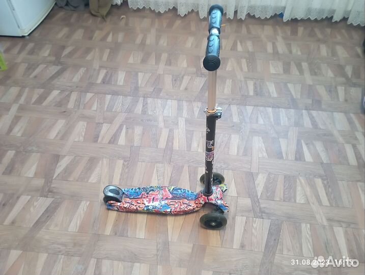 Самокат детский трехколесный