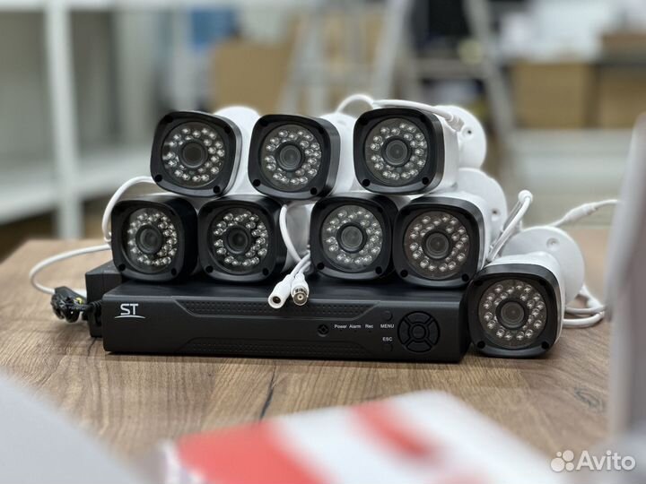 Бу Комплект видеонаблюдения 8 камер