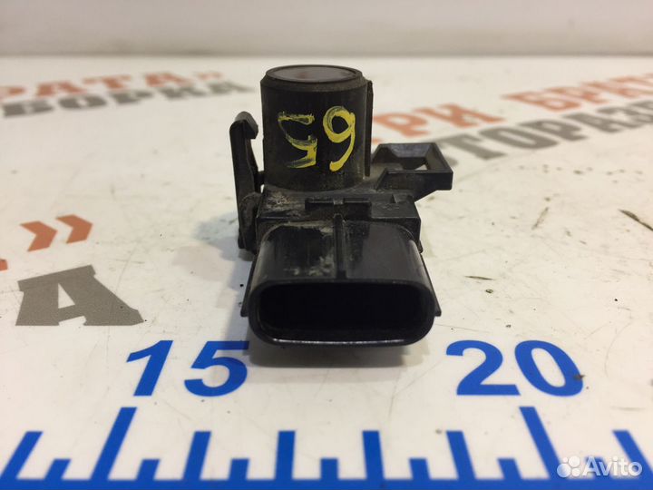 Тойота Ленд Крузер Датчик парковки парктроник