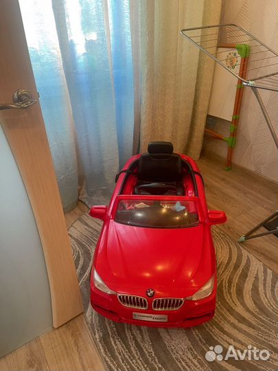 Детский автомобиль на аккумуляторе