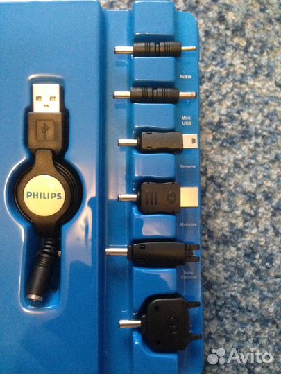 Универсальное зарядное устройство новое