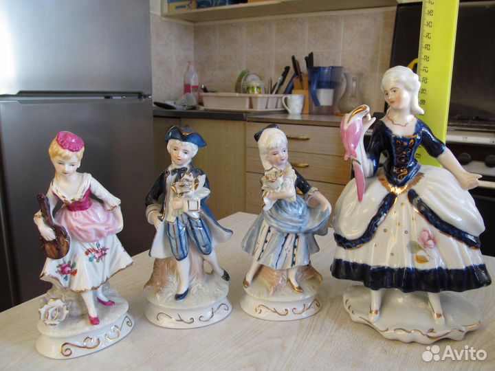 Фарфоровые коллекционные статуэтки германия