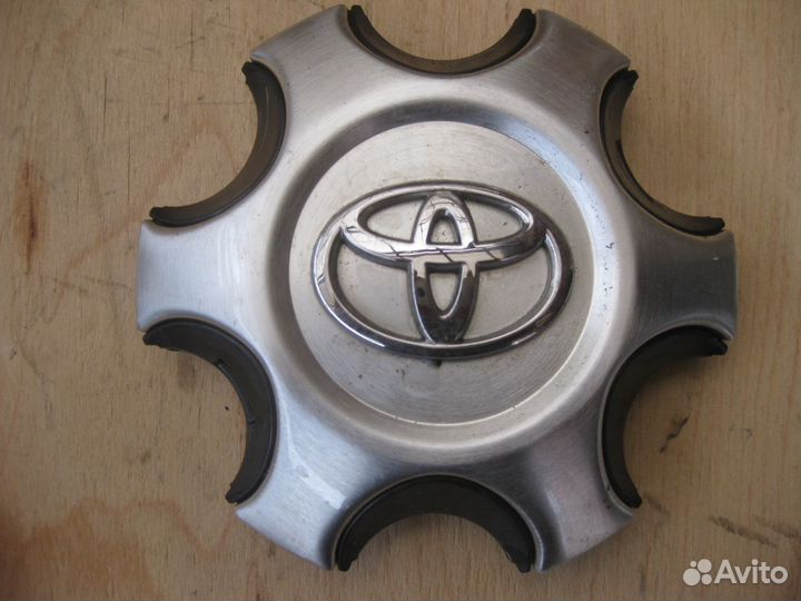 Колпаки на диски Тойота