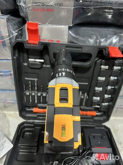 Аккумуляторная дрель шуруповерт dewalt 21v