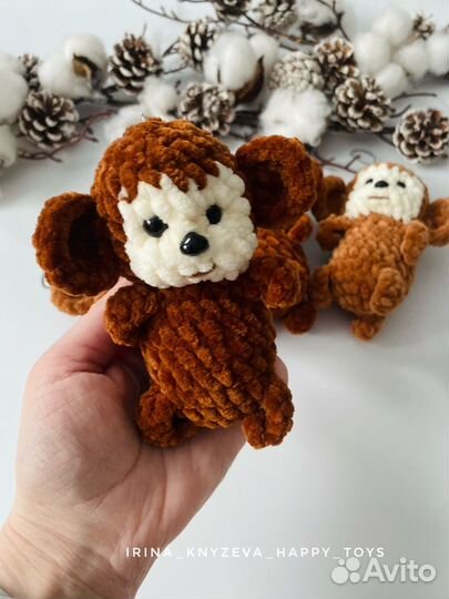 Вязаные игрушки, брелоки ручной работы