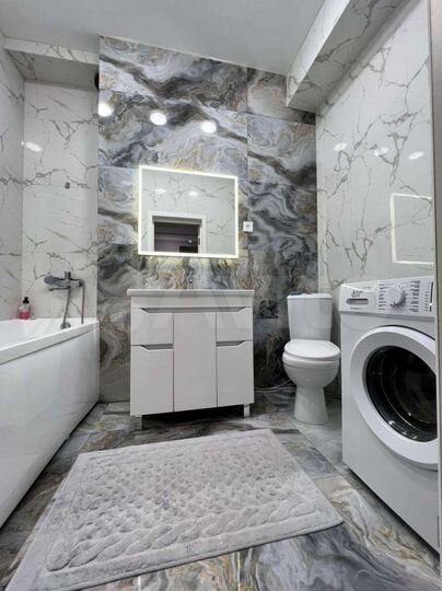 2-к. квартира, 67 м², 10/13 эт.