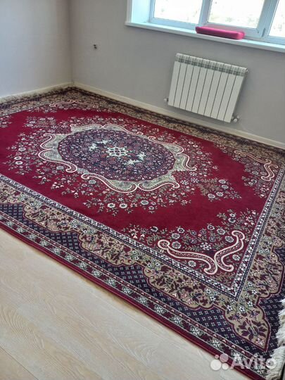 Ковер шерстяной