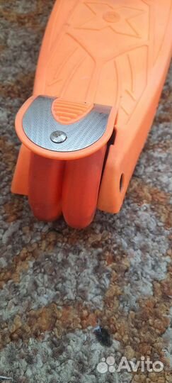 Самокат со светящимися колесами