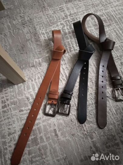 Мужской кожаный ремень черный