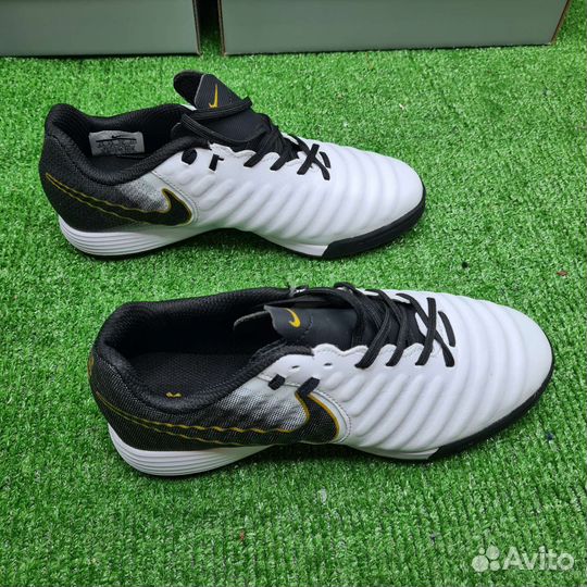 Сороконожки nike tiempo