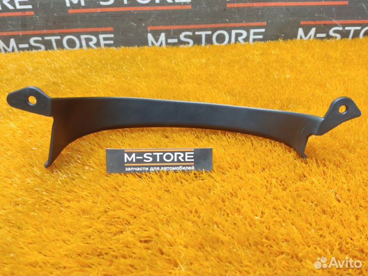 Пластик салона задний левый Mercedes-Benz E-Class