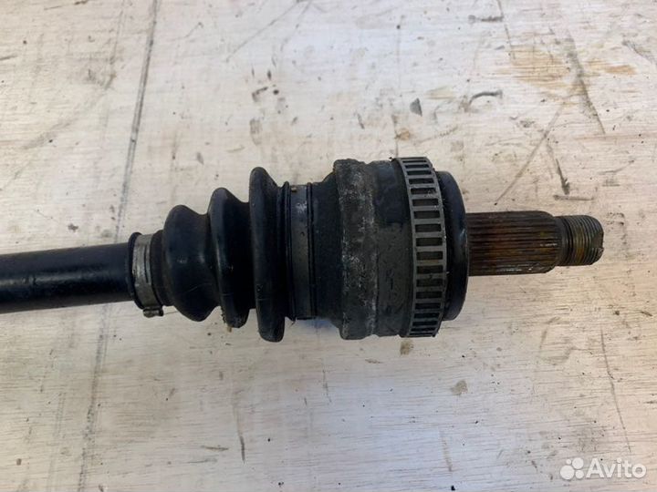 Привод правый Bmw 3-Series E92 N46B20 2008