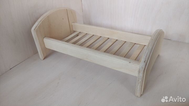 Кроватка для кукол до 20 см