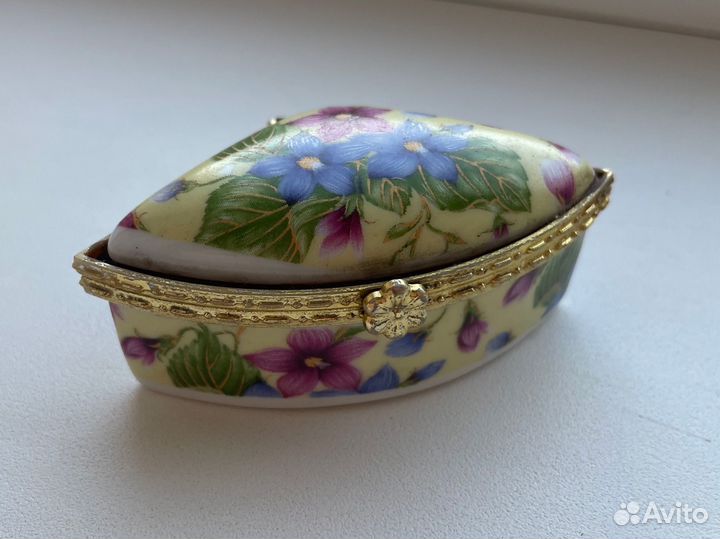 Маленькая шкатулка керамика