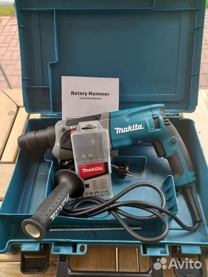 Перфоратор makita 2470 + набор буров. Новый