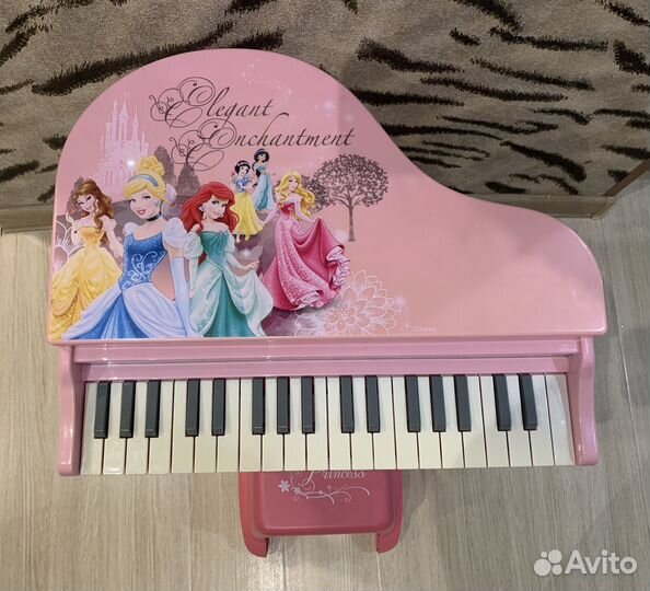 Детское музыкальное пианино
