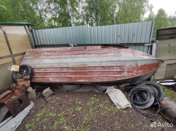 Весельная лодка