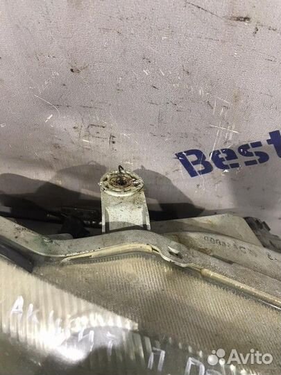 Фара правая Hyundai Accent 2 2000