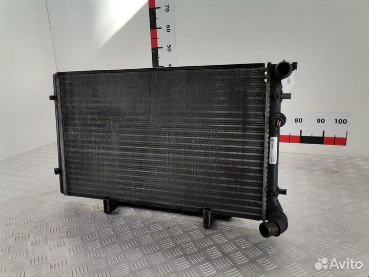 Радиатор (основной) Volkswagen Golf 4 2001