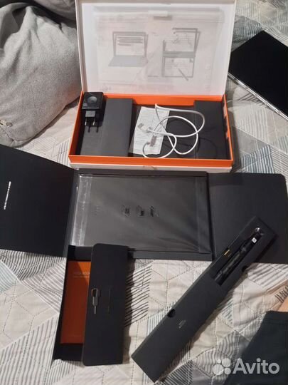 Lenovo yoga YB1