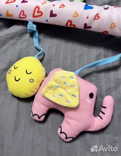 Дуга с игрушками универсальная для кроватки и тд